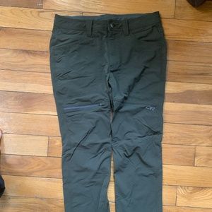 Outdoor Research men’s Voodoo Pants. 31 waist 32 long. Never worn.
